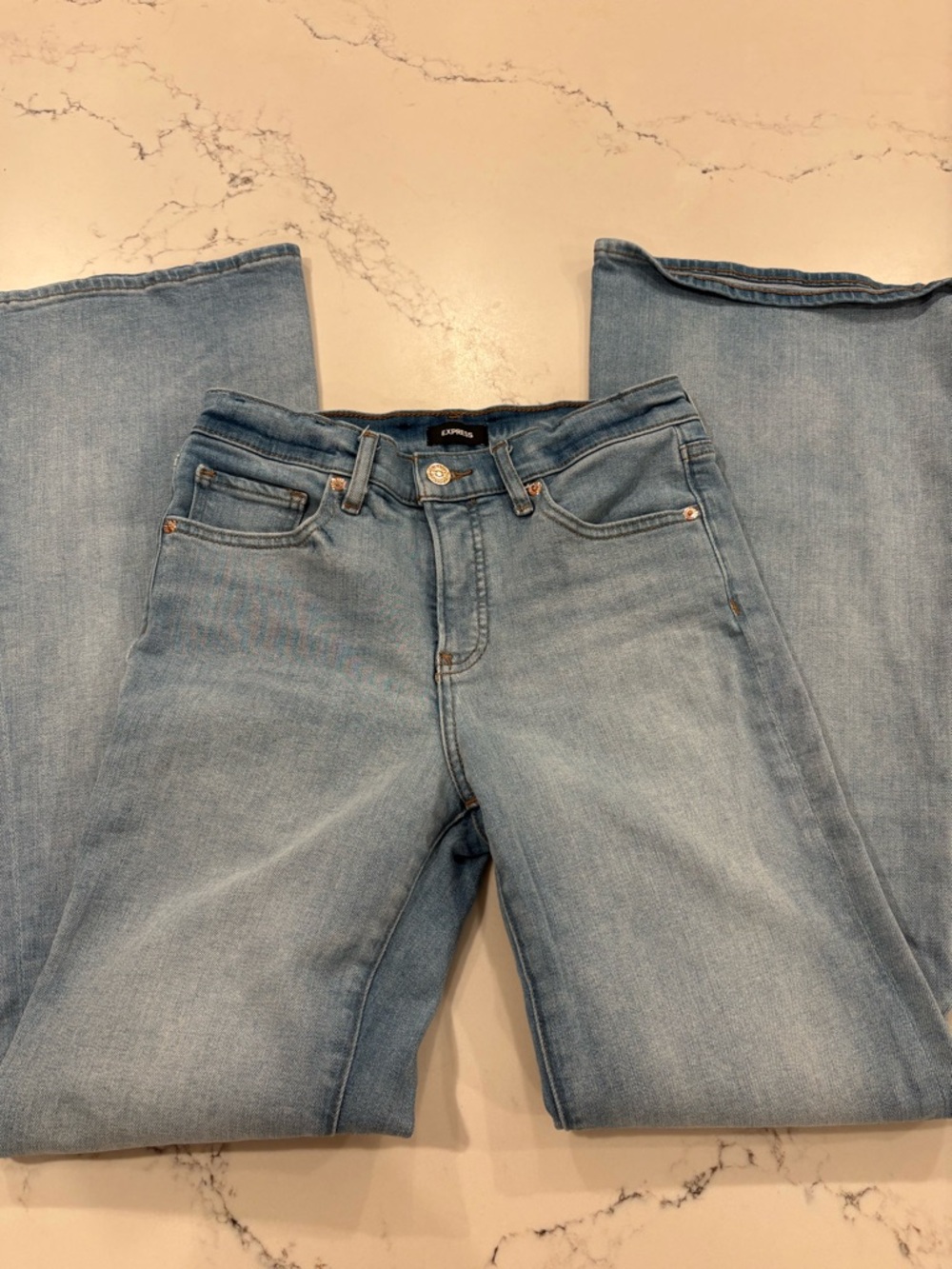 Express 70s Flare Mid Rise Women’s Flare Jeans Light Wash Stretchy 4R